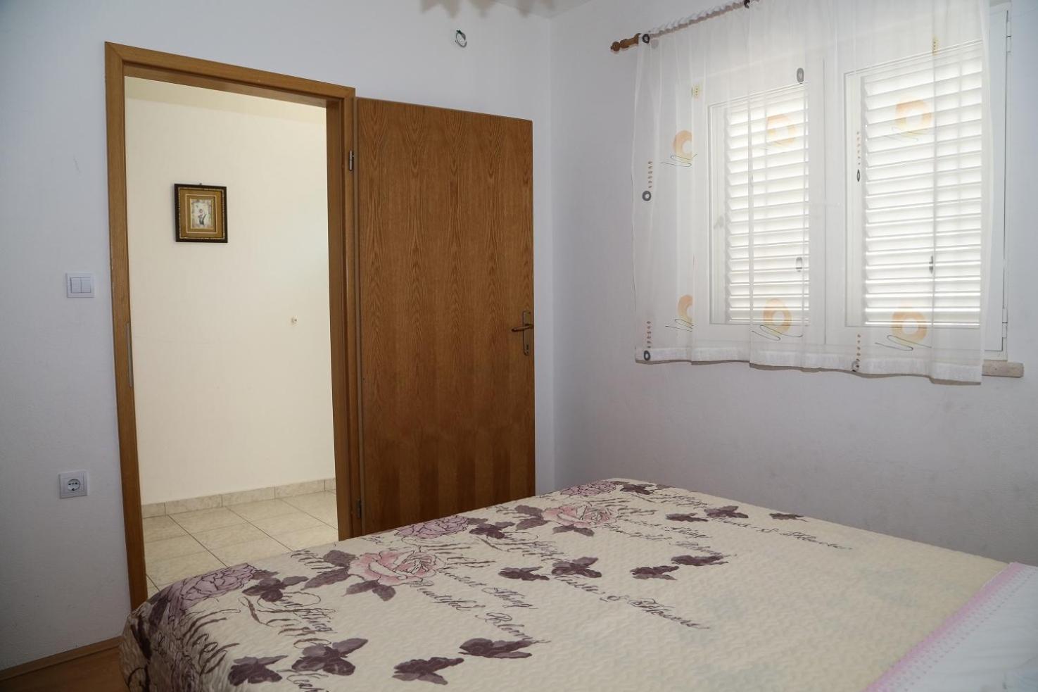 Apartments By The Sea Milna, Hvar - 12244 Стая снимка